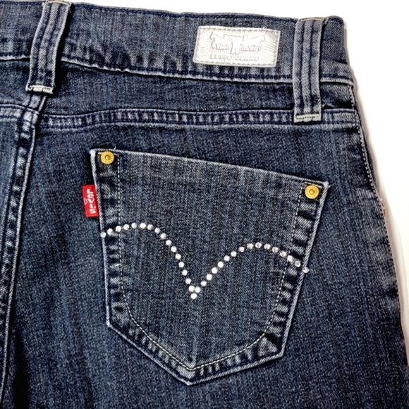 LEVI'S ♡ Sweet 'n Sexy LEVI'S Night Blues Stretchy Blue Jeans w/Rhinestones 8 - Picture 9 of 16
